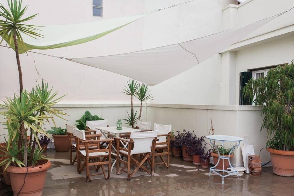 Mid Century 3 Bdr City Centre Townhouse Atenas Exterior foto
